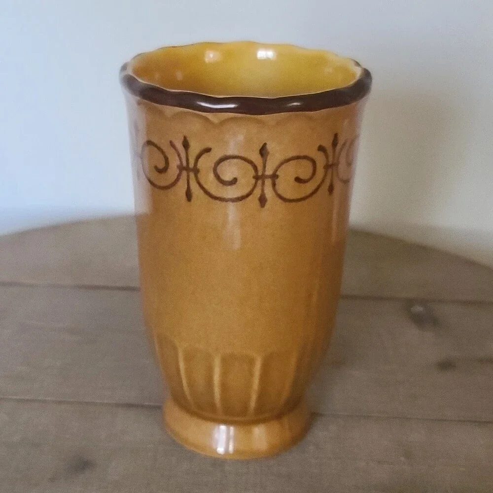 Vintage Metlox Vernon Ware San Fernando Footed Tumbler - RARE